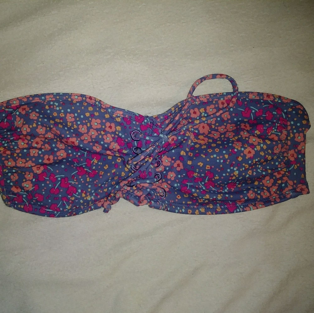 Bikini top